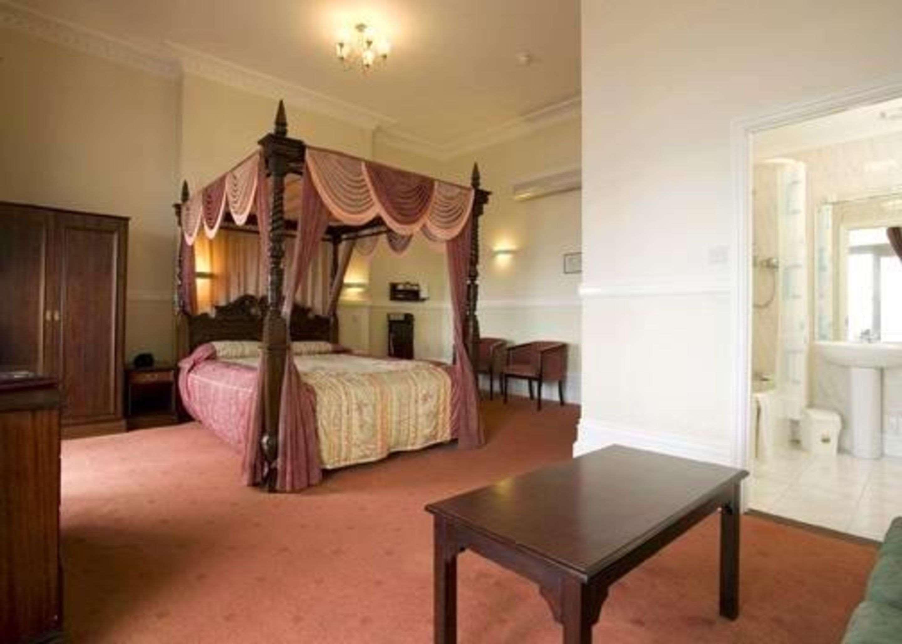 San Clu Hotel, Bar & Brasserie Ramsgate Dış mekan fotoğraf